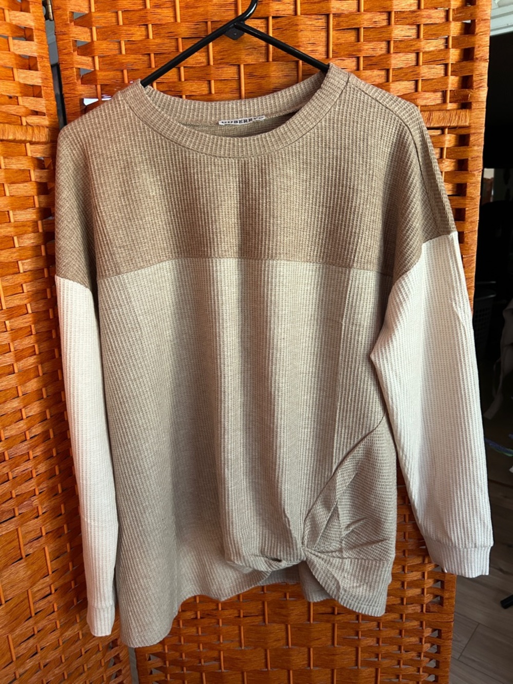 Guberry sweater top
